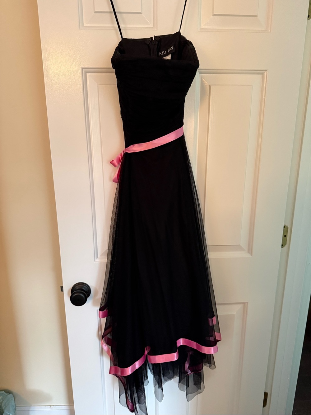 Bari Jay women’s strapless tulle dress with pink ribbon